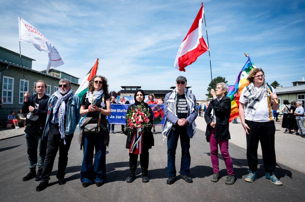 Kranzniederlegung in Palästinasolidarität Mauthausen_100520